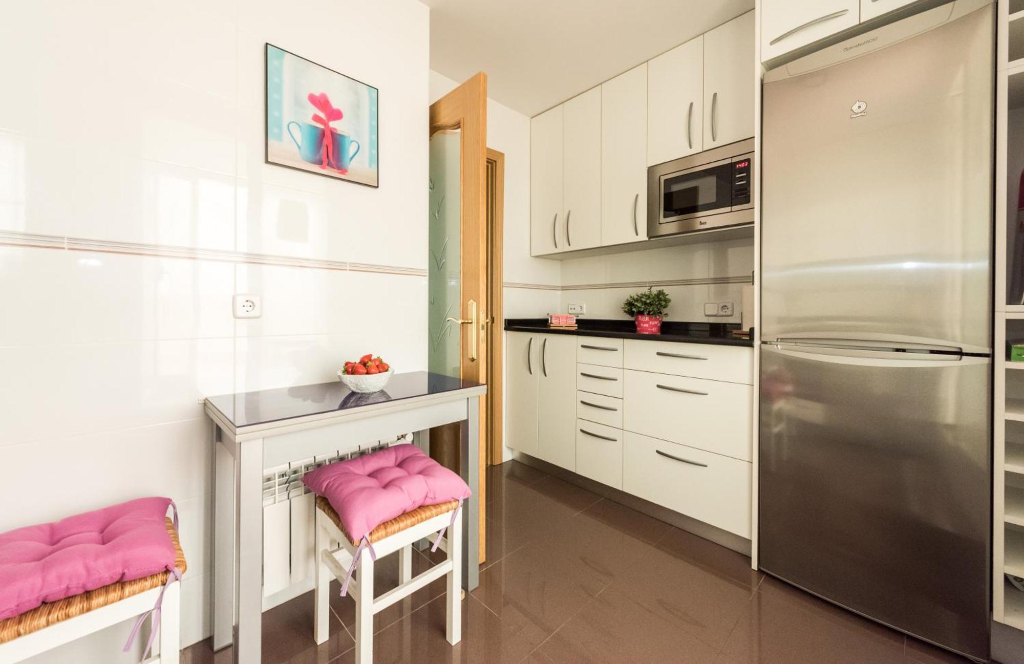 Apartamentos Madrid Xxxiii - Alojamiento De Temporada Værelse billede